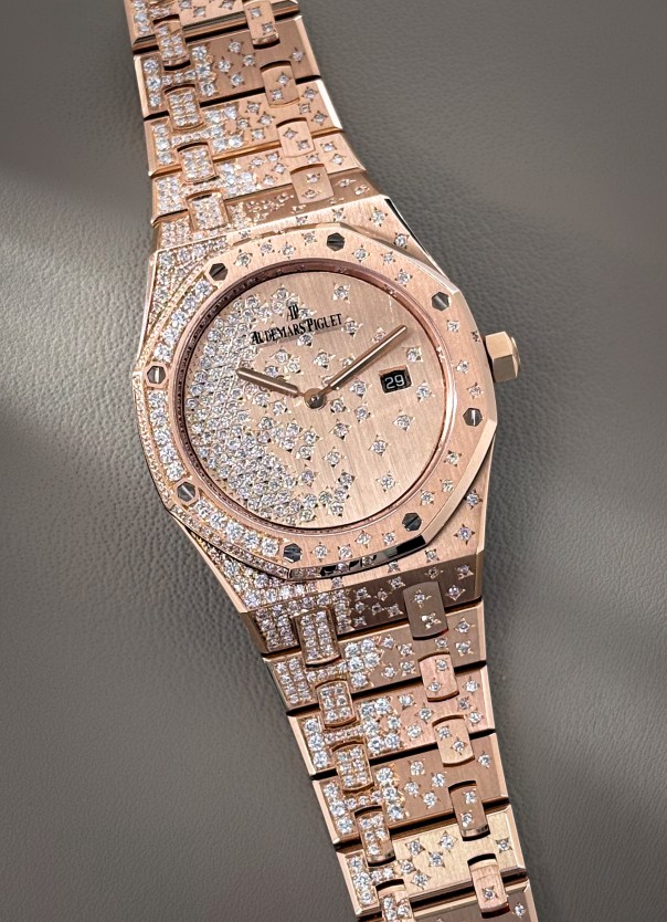 Audemars Piguet Diamond Fixing