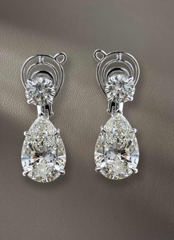 Linear New Earring