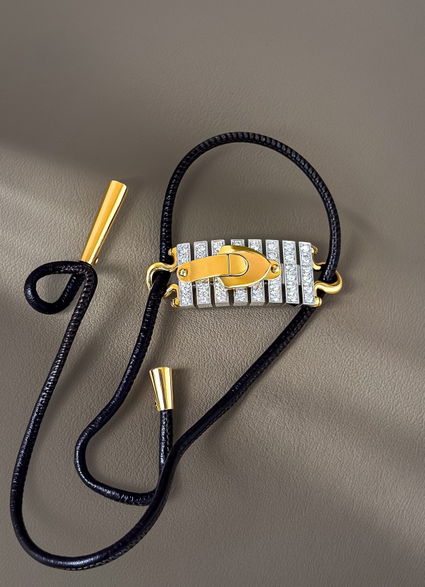 LOUIS VUITTON BRACELET