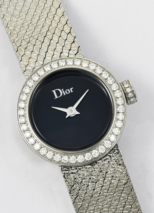 DIOR, LA D DE DIOR